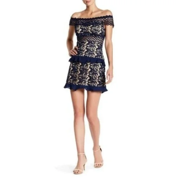 black stretch woven lace trim pleated shift dress Slip Dress W/ Deep Lace Trim — Black – La Garçonne